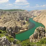 Micanovi Dvori Mobile Village Zrmanja Πάρκο διακοπών 4*