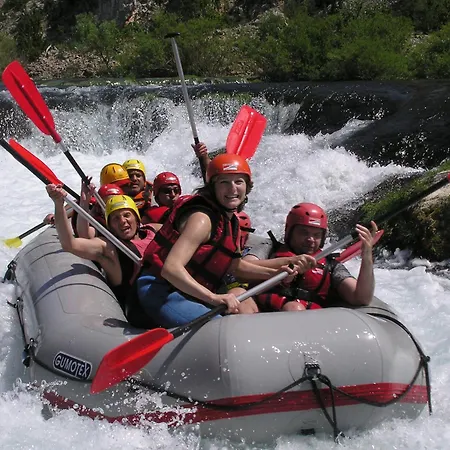 Micanovi Dvori Mobile Village Zrmanja 4* Obrovac