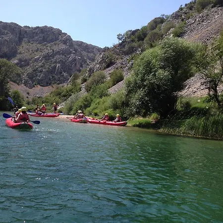 Micanovi Dvori Mobile Village Zrmanja Park za odmor
