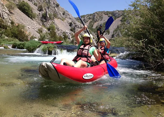 Park za odmor Micanovi Dvori Mobile Village Zrmanja