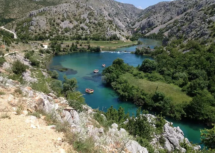 Micanovi Dvori Mobile Village Zrmanja Park za odmor