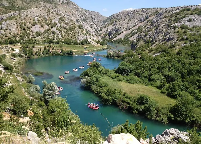 Micanovi Dvori Mobile Village Zrmanja 4*