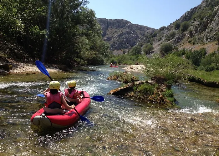 Park za odmor Micanovi Dvori Mobile Village Zrmanja 4*